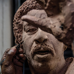 Long-awaited Richard Pryor statue unveiled in Peoria